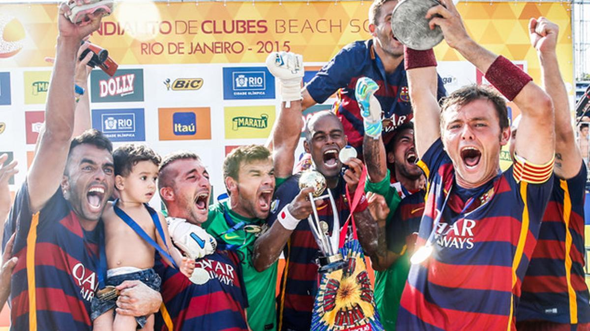 El Barça de fútbol playa remonta un 4-1 y gana el Mundialito