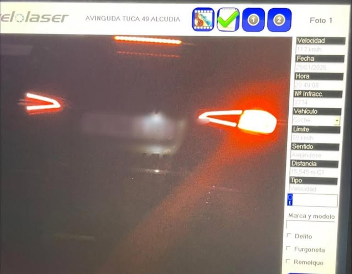 La imagen del vehículo captada por el radar de la Policía Local.