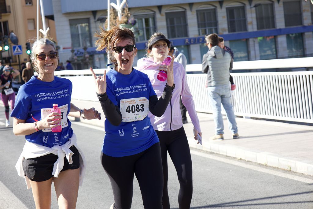 Las imágenes de la llegada a meta de la Carrera de la Mujer de Murcia 2024