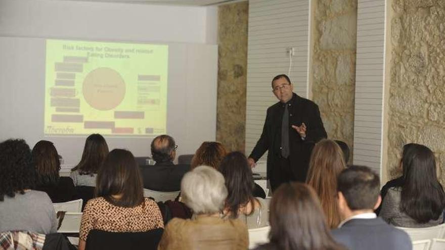 Efectos de la obesidad sobre el cáncer y nuevos tratamientos, a debate en Coruña