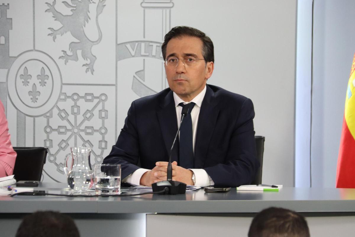 El ministre d'Exteriors, José Manuel Albares, durant la roda de premsa posterior al Consell de Ministres