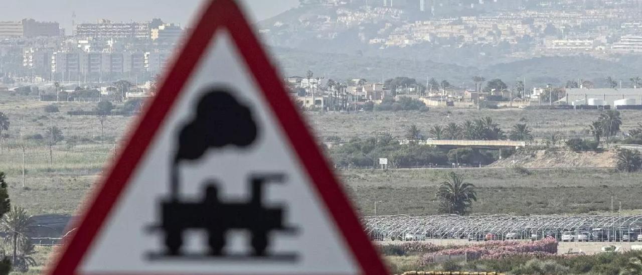 El proyecto de la variante de Torrellano recogía la conexión del aeropuerto con la red ferroviaria.