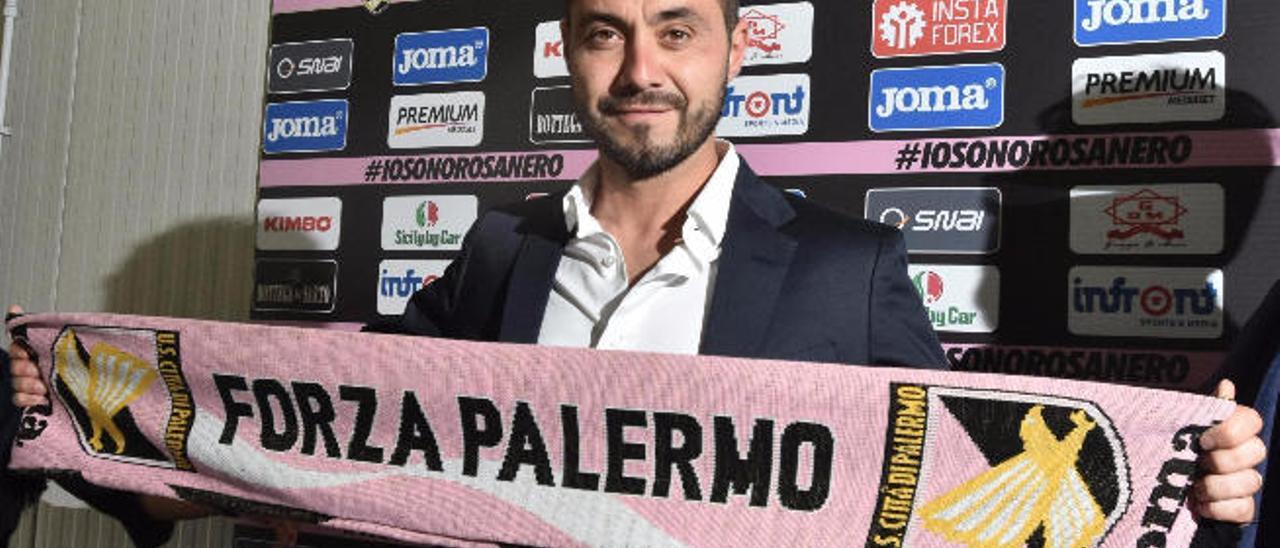 Roberto De Zerbi, el día de su presentación con el Palermo, club del que espera desvincularse en breve.