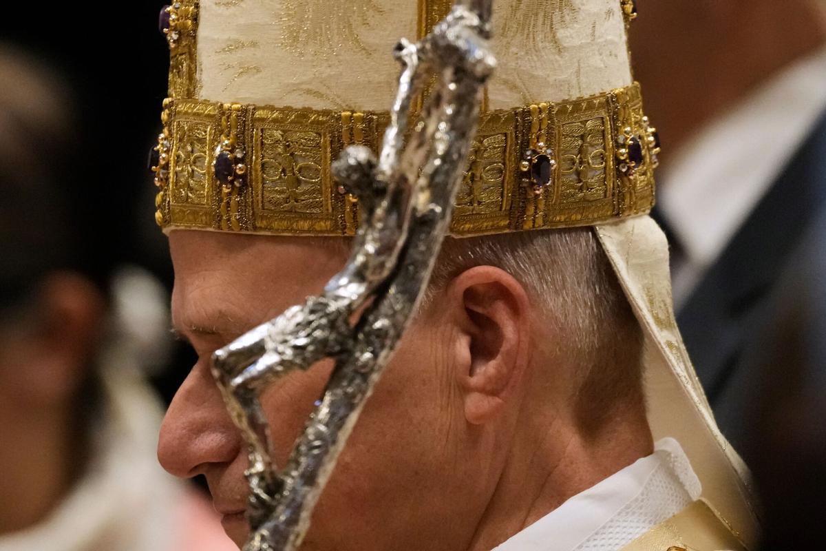 Pope Leo XIV presides over Christmas Day Mass at the St. Peter's Basilica at the Vatican, Thursday, Dec. 25, 2025. (AP Photo/Gregorio Borgia) Associate Press/ LaPresse Only Italy and Spain. EDITORIAL USE ONLY ITALY AND SPAIN