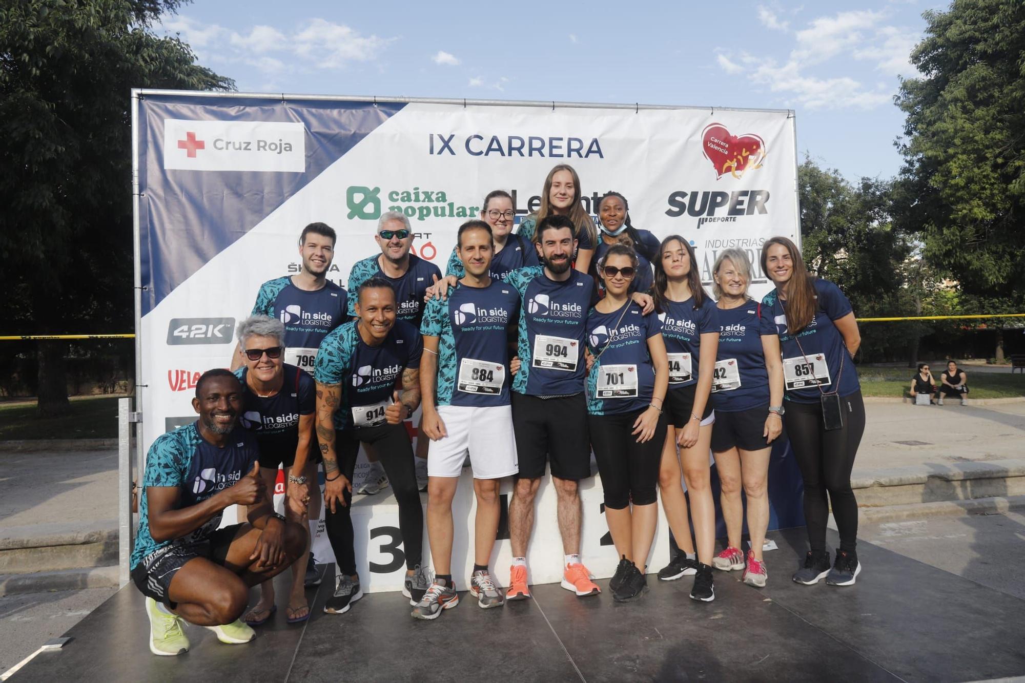 Miles de corredores en IX Carrera de Cruz Roja en València
