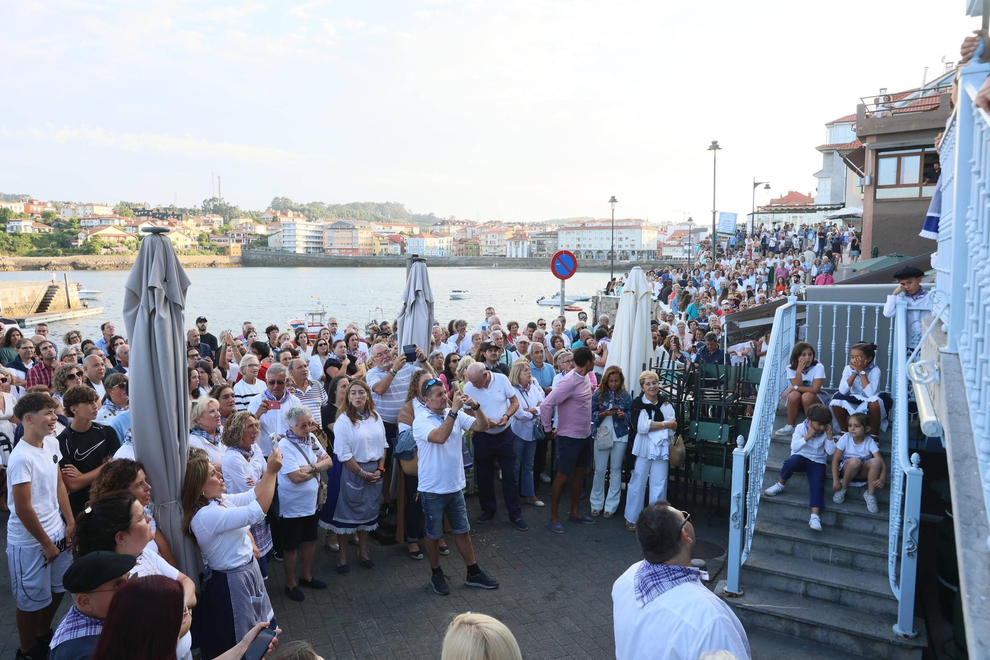 EN IMÁGENES: La procesión de "la llamada de la mar" en el Carmen de Luanco