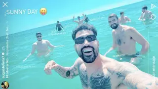 El Unicaja se relaja en la playa