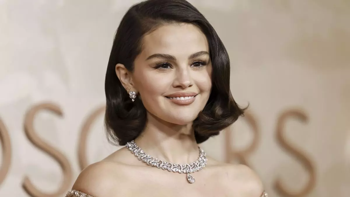 Selena Gomez alerta sobre los efectos del vapeo en la voz: qué riesgos tiene para las cuerdas vocales