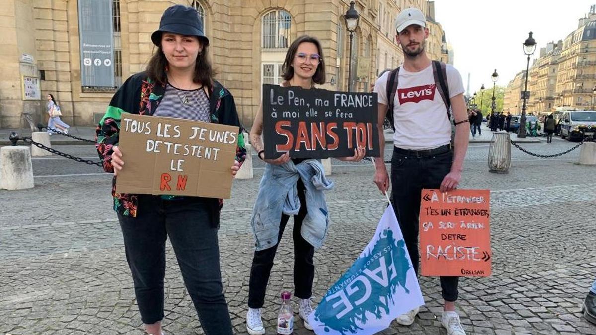 París. Manifestacion de estudiantes en la plaza del Panteón, contra Le Pen