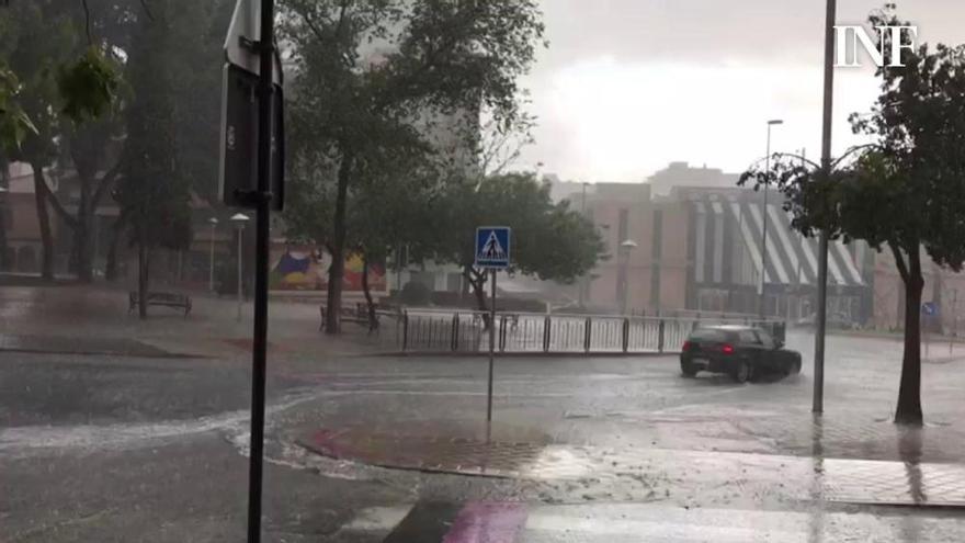 Una tormenta de verano sorprende a Elda y comarca