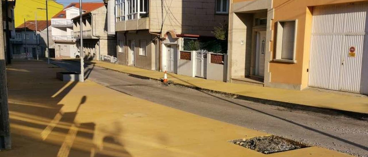 Aspecto actual de las obras en la Rúa A Pedra. // Santos Álvarez