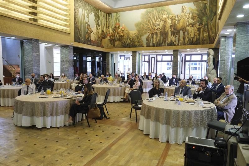 Foro sobre los fondos europeos organizado por el periódico y CaixaBank en el Casino de Santa Cruz de Tenerife.