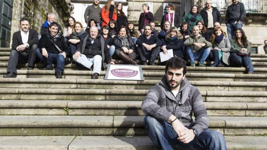 Riobóo, en primer término, con la dirección con que fue elegido líder de Podemos el año pasado. // O. C.