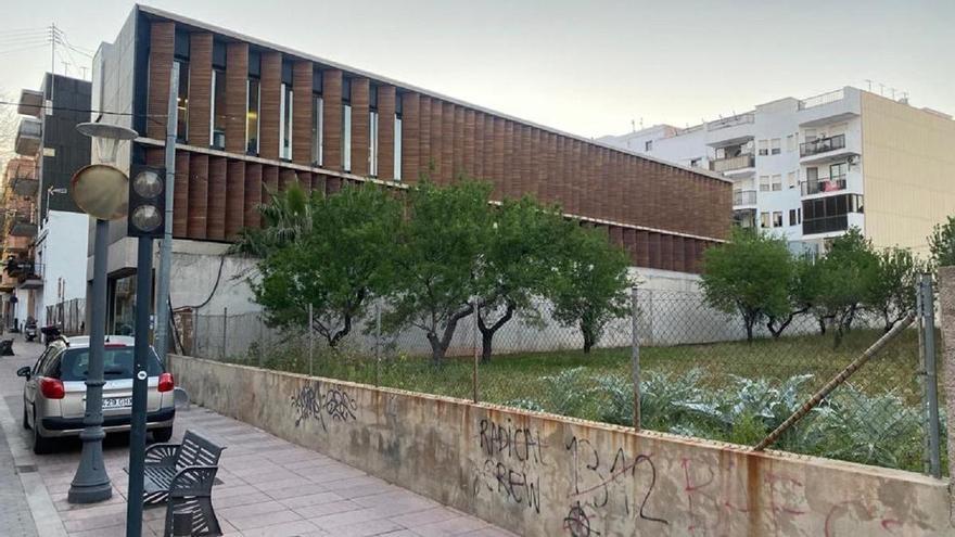 Benicàssim reserva 1,5 millones para comprar el solar de la nueva biblioteca