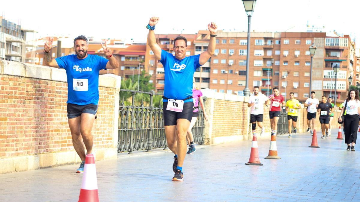 La carrera de Los Palomos por el puente de Palmas.