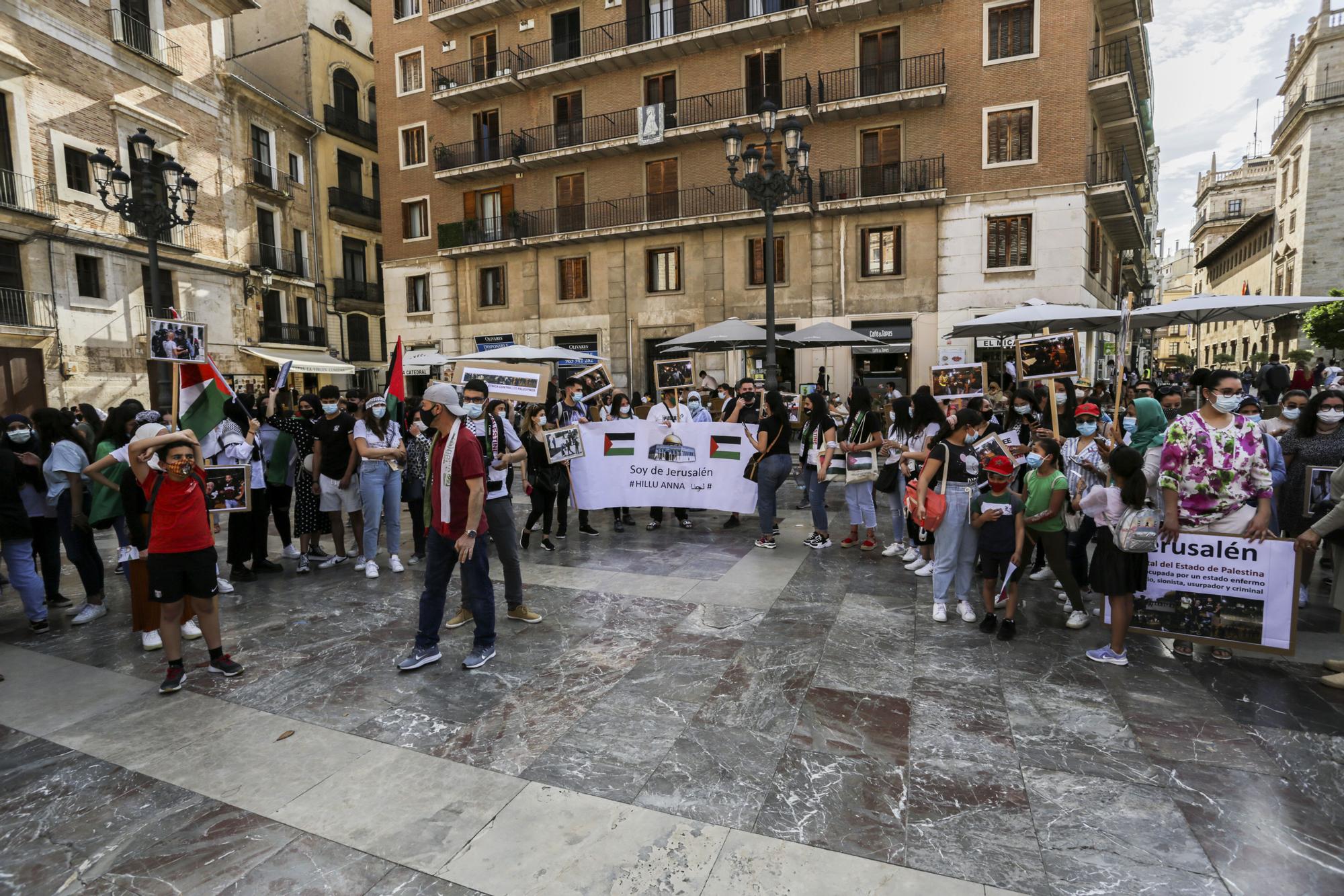 Una concentración en València denuncia la "masacre" en Gaza contra el pueblo palestino