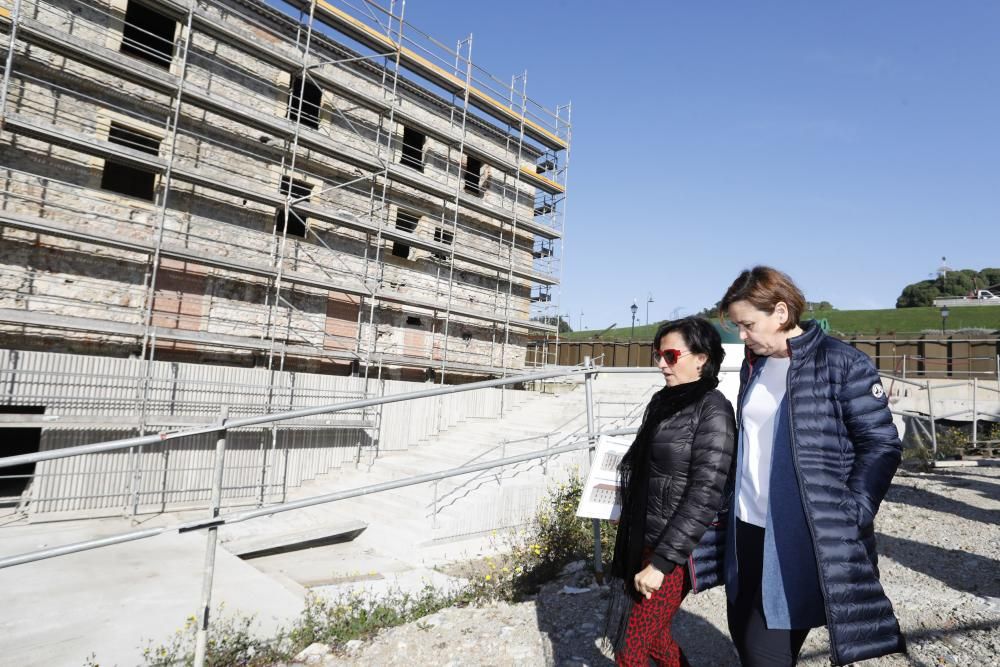 Visita al edificio de Tabacalera