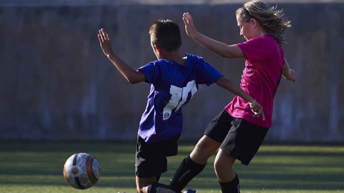 El fútbol base volverá a ser protagonista en los campus de verano de las peñas
