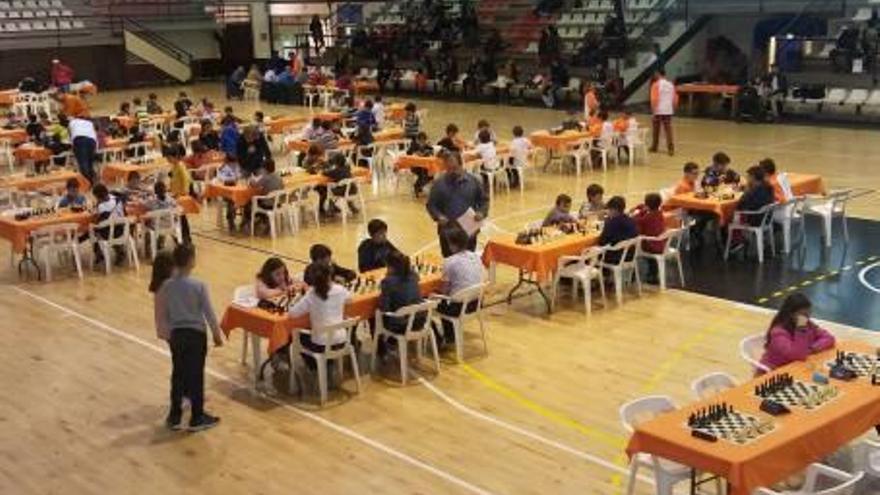 Paterna celebra su torneo de ajedrez de Fallas con éxito de participación