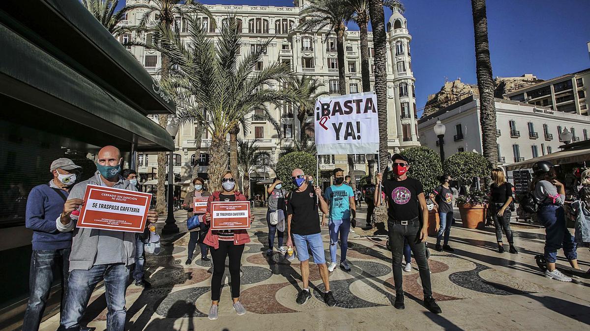 Una de las últimas protestas del ocio nocturno de Alicante por el endurecimiento de las restricciones.