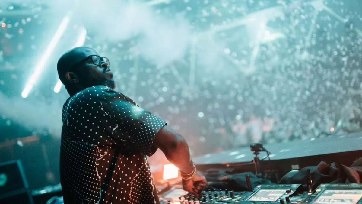Black Coffee transformará este domingo la Plaza de España en una catedral electrónica