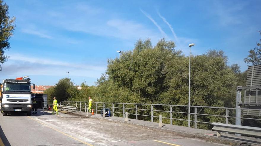 Comienzan las obras del puente de La Fresneda sobre la autovía, que durarán seis semanas