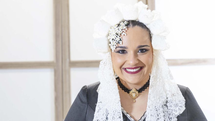 Andrea López Esteso, candidata de la Hoguera Ciudad de Asís