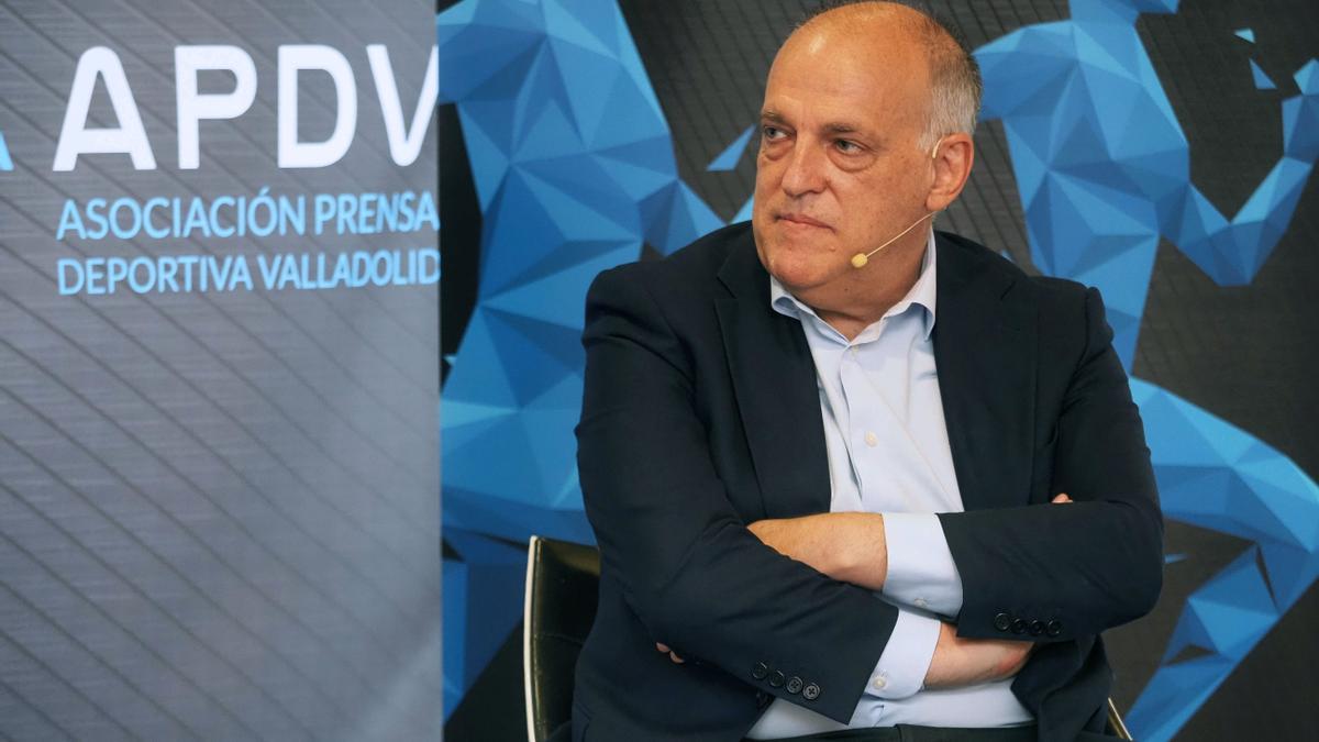 Tebas reclama la dimisión de Rubiales tras denunciar la "corrupción" de la RFEF