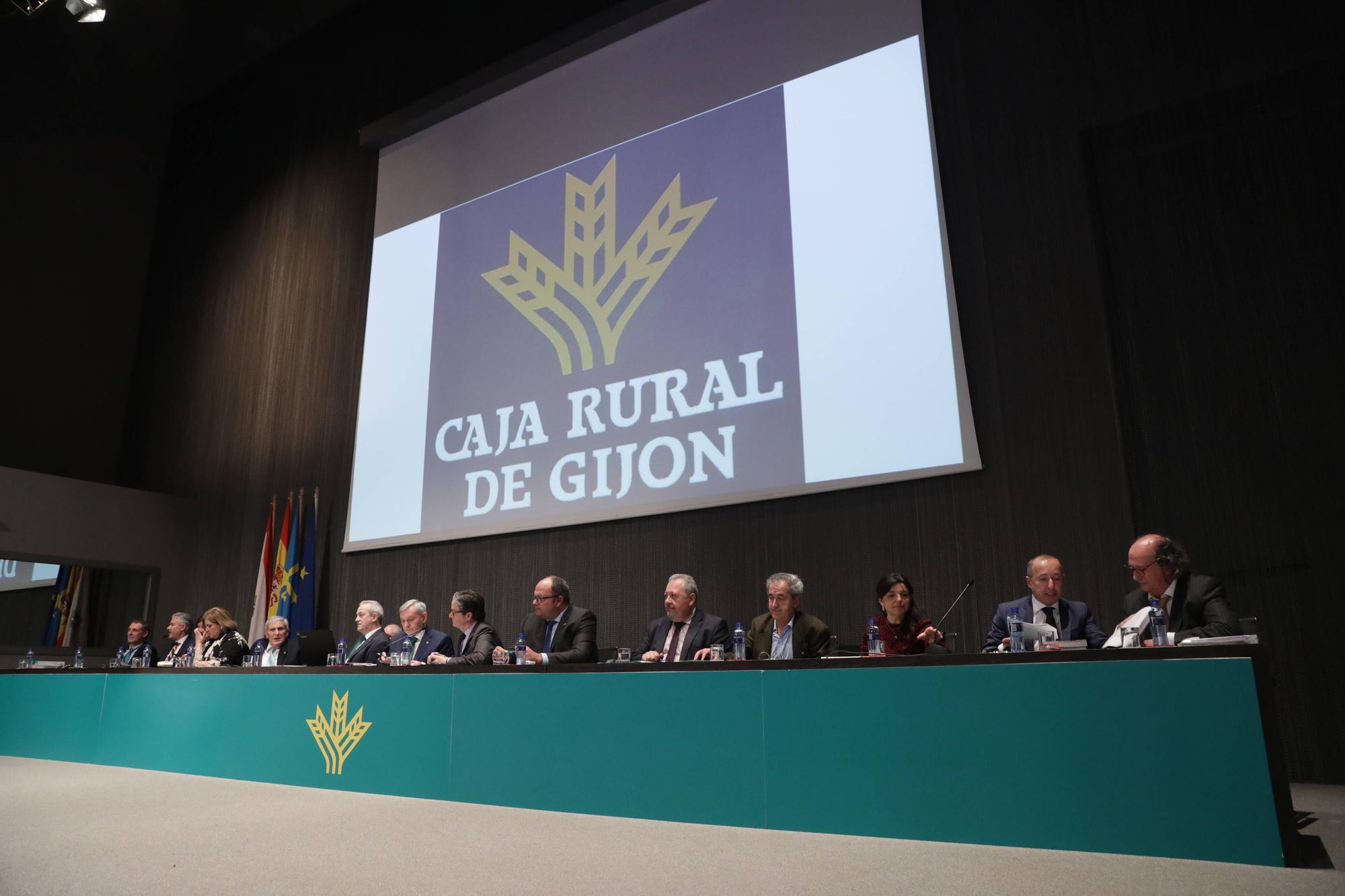 La asamblea de Caja Rural de Gijón, en imágenes