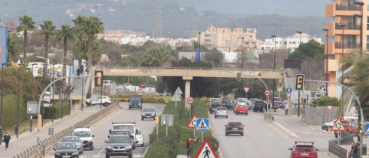 Tramo de la avenida de la paz desde la rotonda de ses Figueretes hasta la de Can Misses. | J.A.RIERA