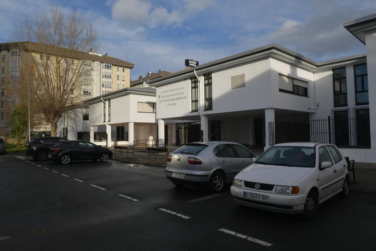 Medio centenar de alumnos afectados por un brote de gastroenteritis en el IES de Elviña en A Coruña