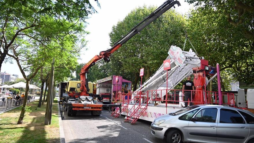 Las atracciones en la Alameda y Reina Victoria para las fiestas de la Peregrina llegan mañana.