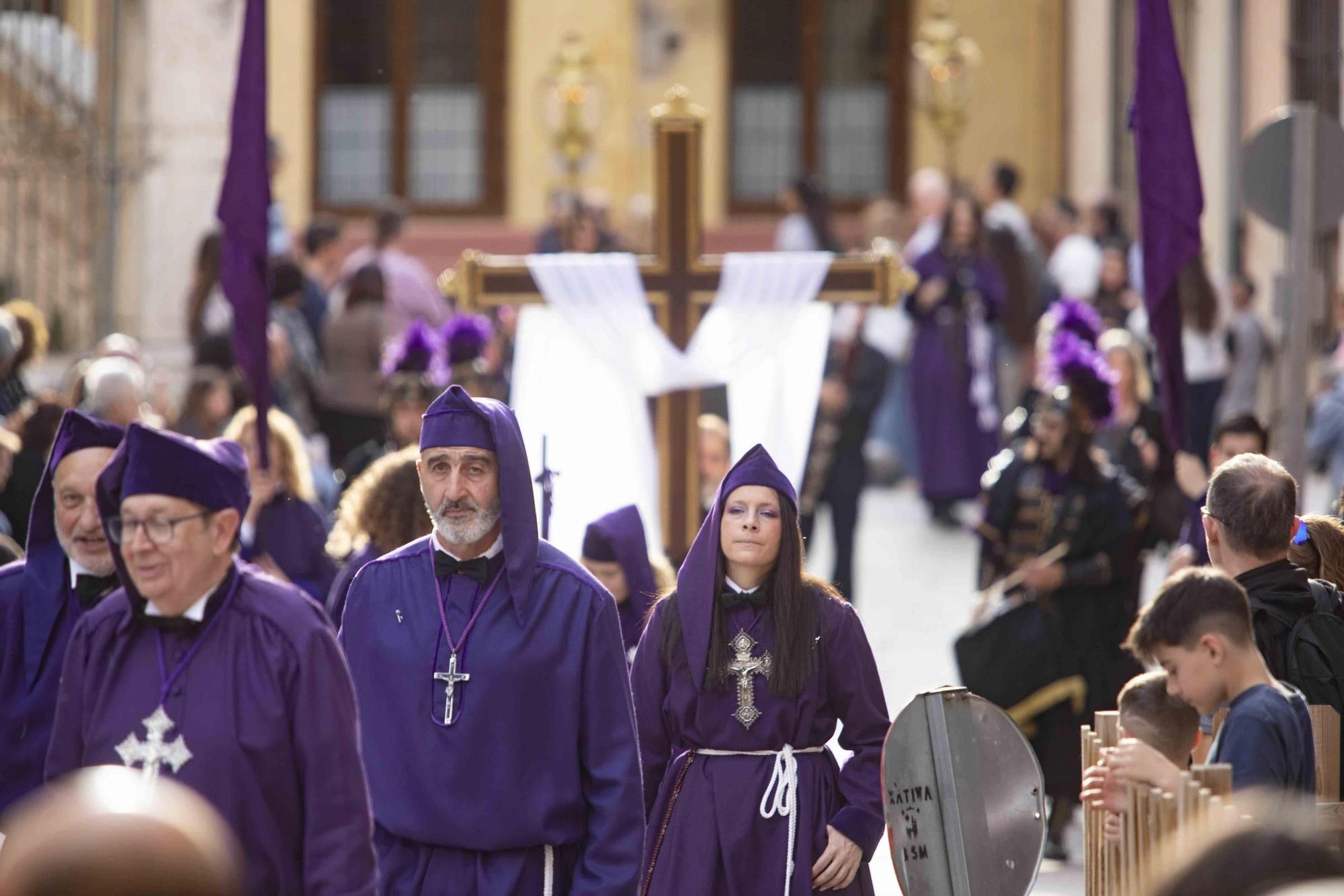 Las mejores imágenes de la  Procesión general del Santo Entierro de Xàtiva