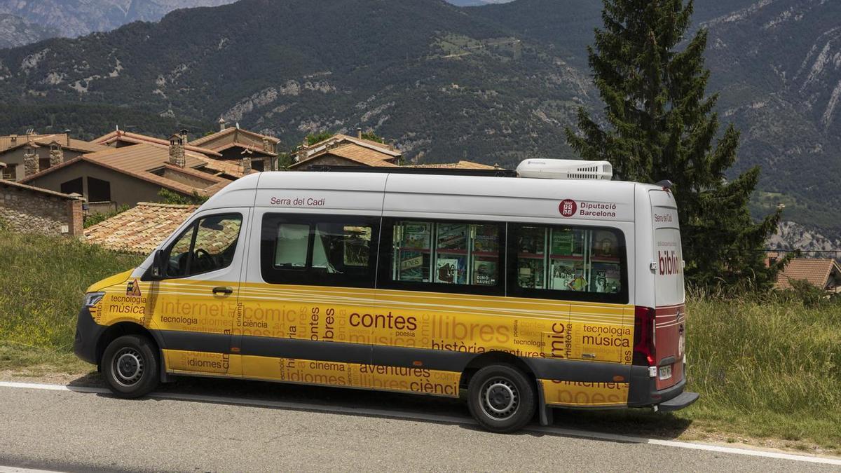 El Bibliobus Serra del Cadí dona servei a diversos municipis del Berguedà