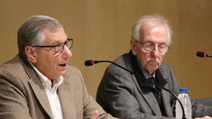 José Carlos de Lera, del Florián de Ocampo, presenta al reconocido historiador Juan Pablo Fusi Aizpurua.