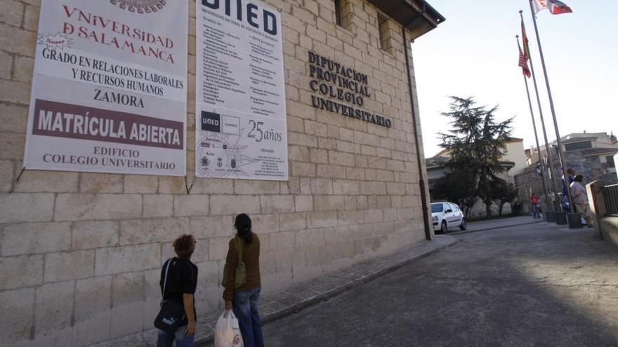 El Colegio Universitario, sede de la UNED en la capital.