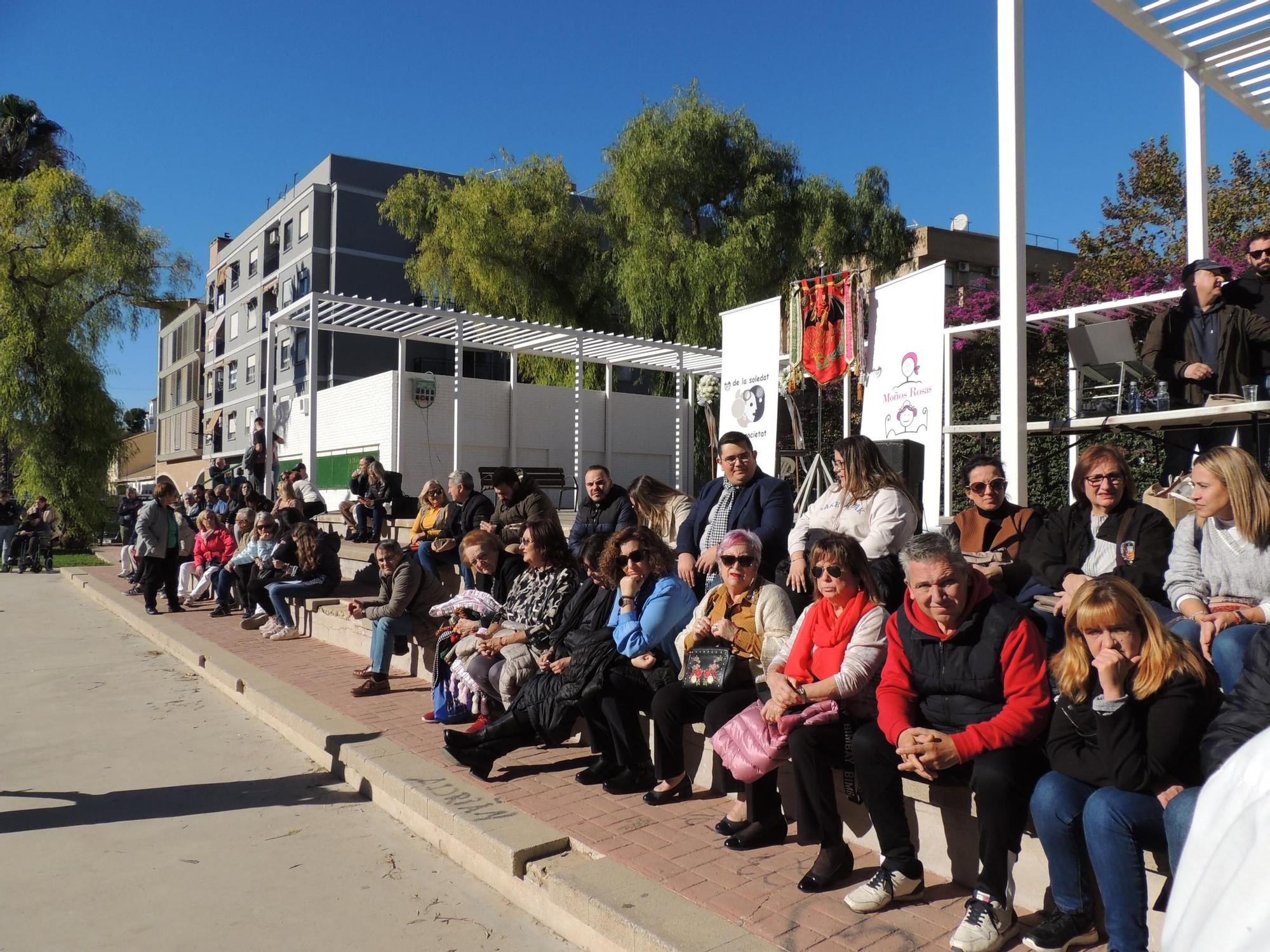 Así fue la espectacular "dansà" en ropa interior de la falla Mont de Pietat