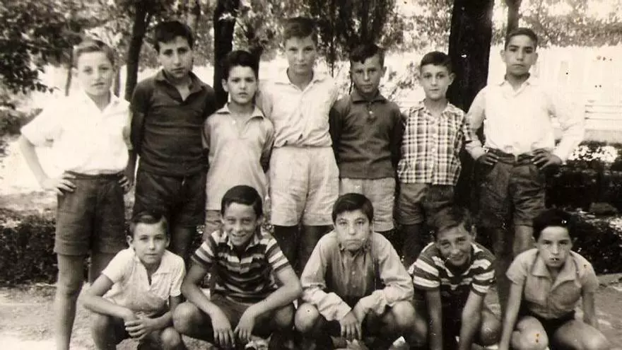 Un siglo de enseñanza en el colegio Aljafería de Zaragoza: "Hay niños de distinta religión y color de piel y rara vez hay una falta de respeto"