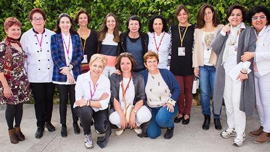 Cocineras con estrellas Michelín de ámbito nacional y balear junto a productoras y chefs locales.