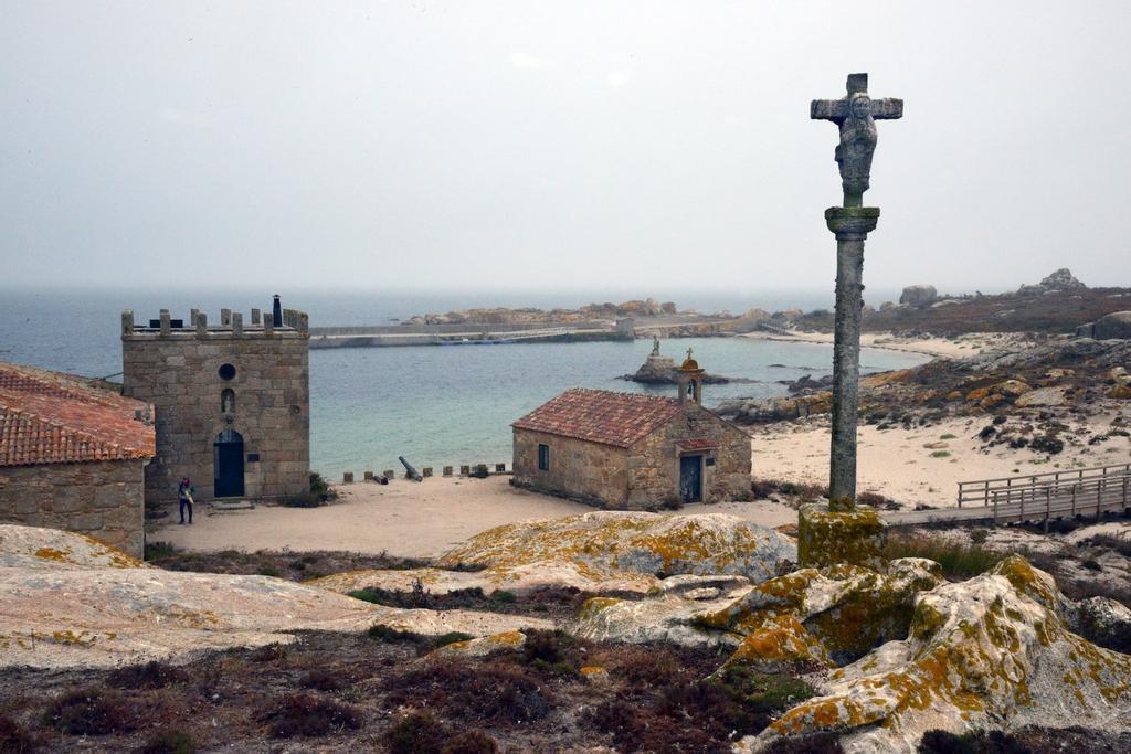 Junto a la capilla de Santa Catalina está el antiguo O Almacén, hoy museo.