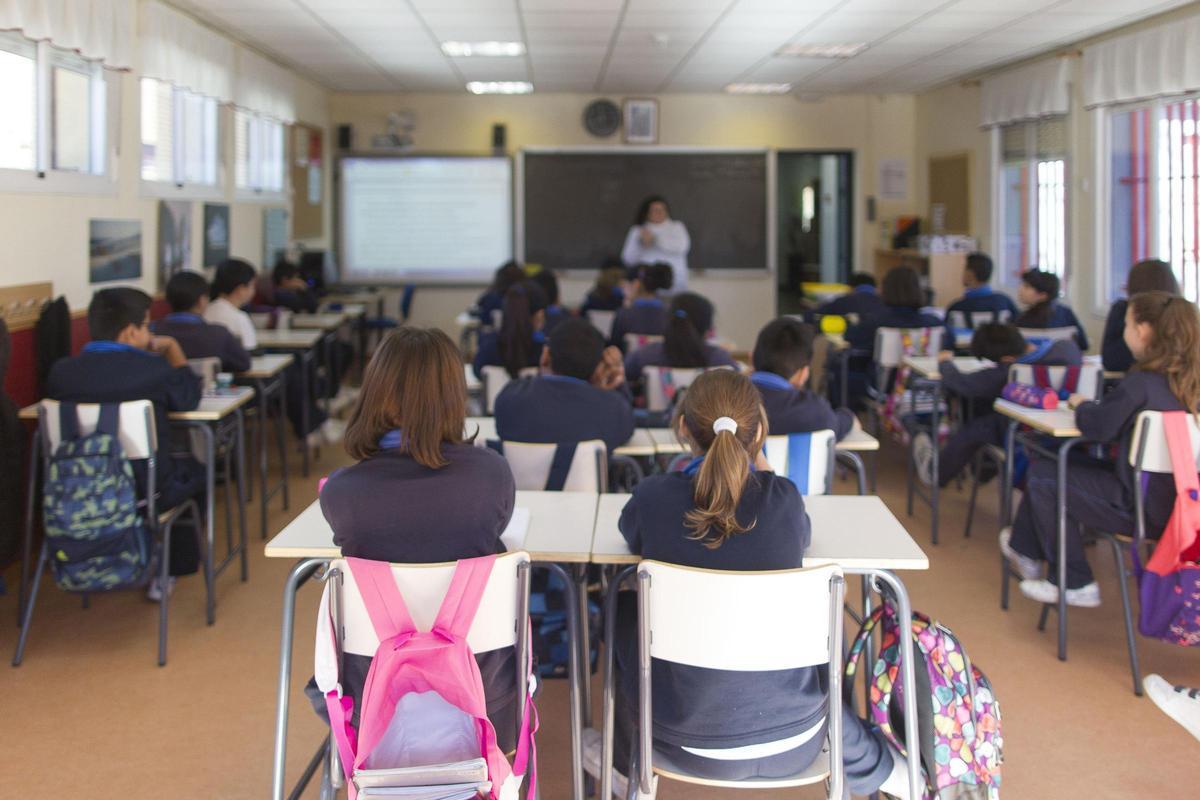 Alumnos en clase, en imagen de archivo
