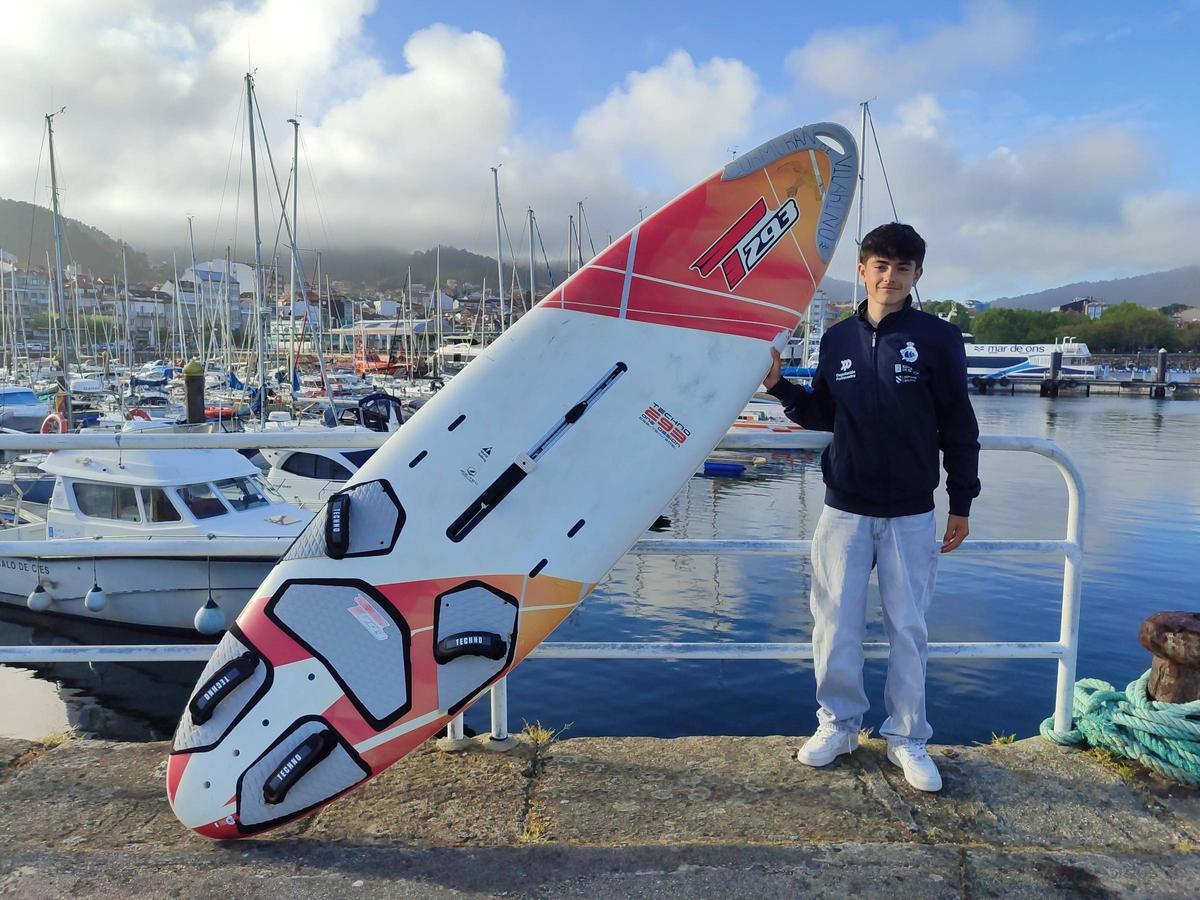 Marcos Dasilva, medalla de bronce Sub 15 en el Campeonato del Mundo de Techno 293.