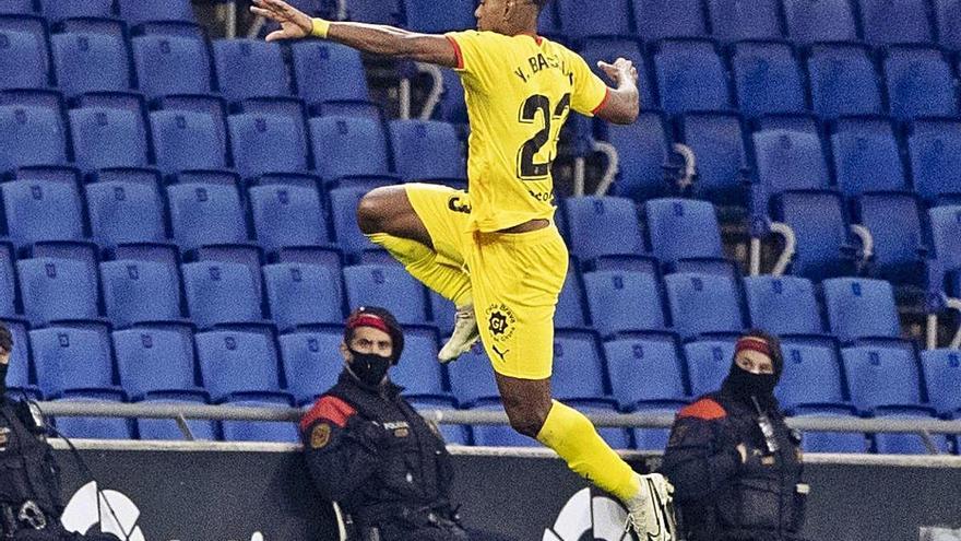 Bárcenas celebra el gol de l&#039;empat ahir a Cornellà contra l&#039;Espanyol.