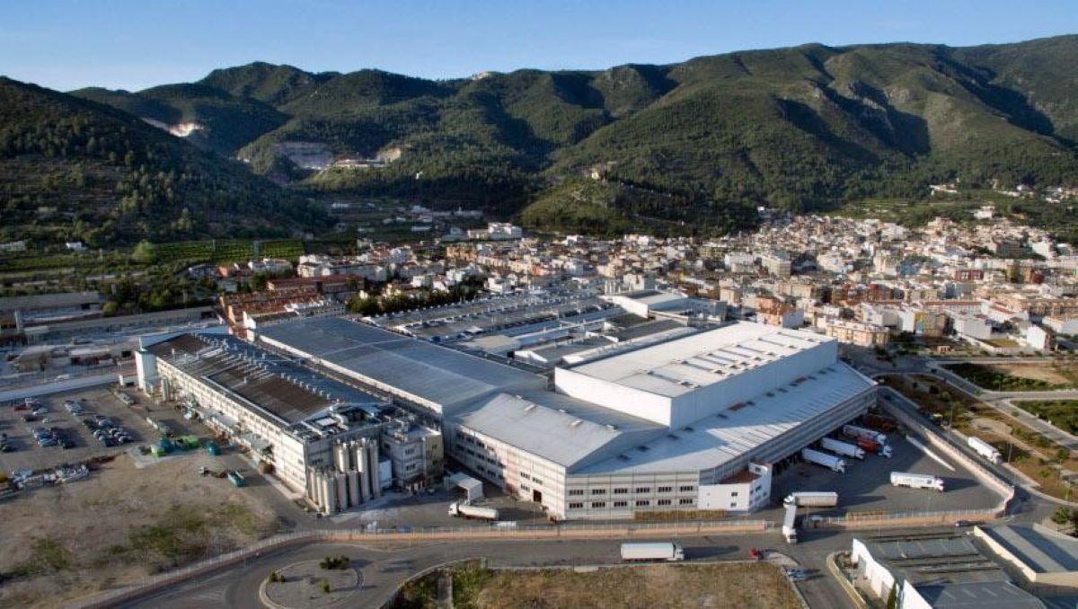 Vista aérea de la fábrica de Vicky Foods en Villalonga, abierta en 1967