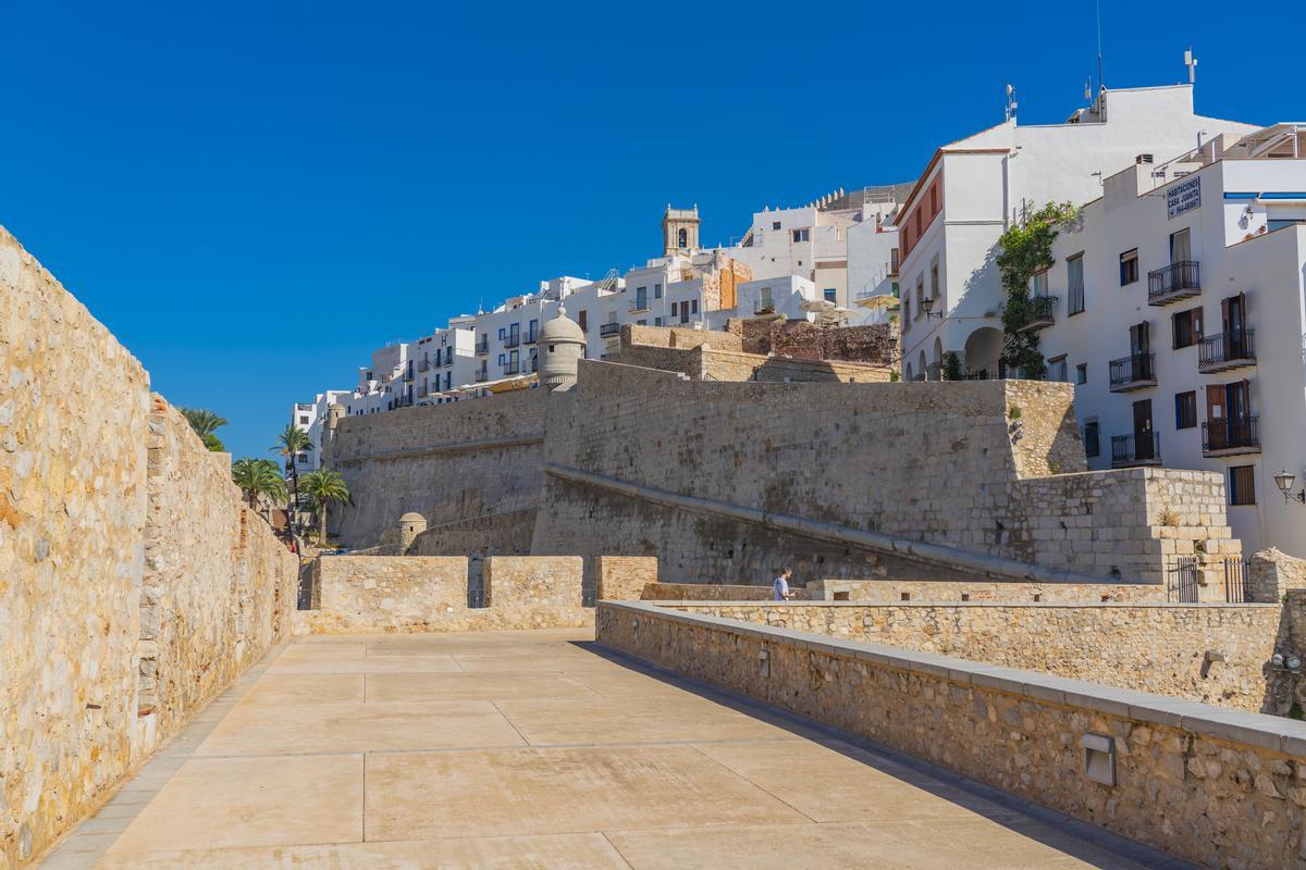 El conjunto está delimitado por la muralla