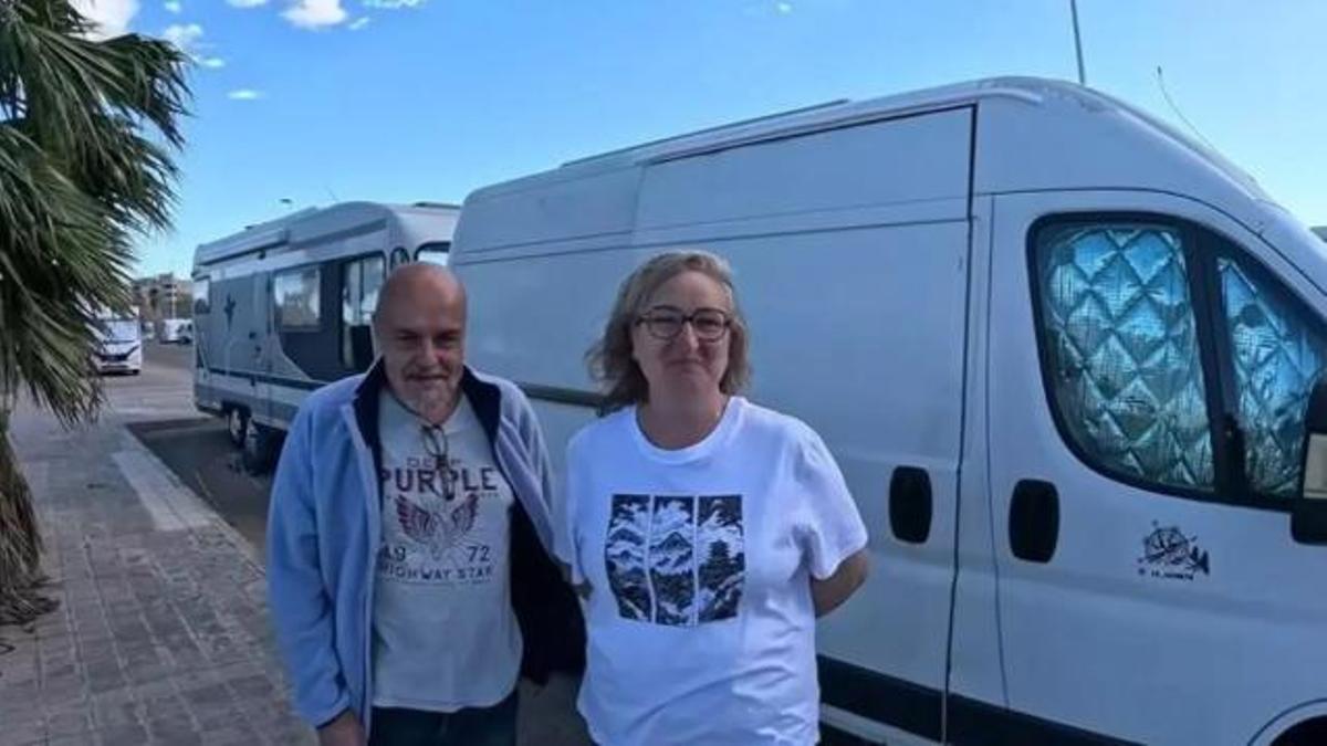 Així és la vida de Juanma i Tony després de canviar el lloguer per una furgoneta