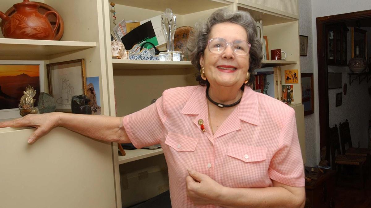 María Dolores de la Fe Bonilla posa en mayo de 2005, siempre exultante.