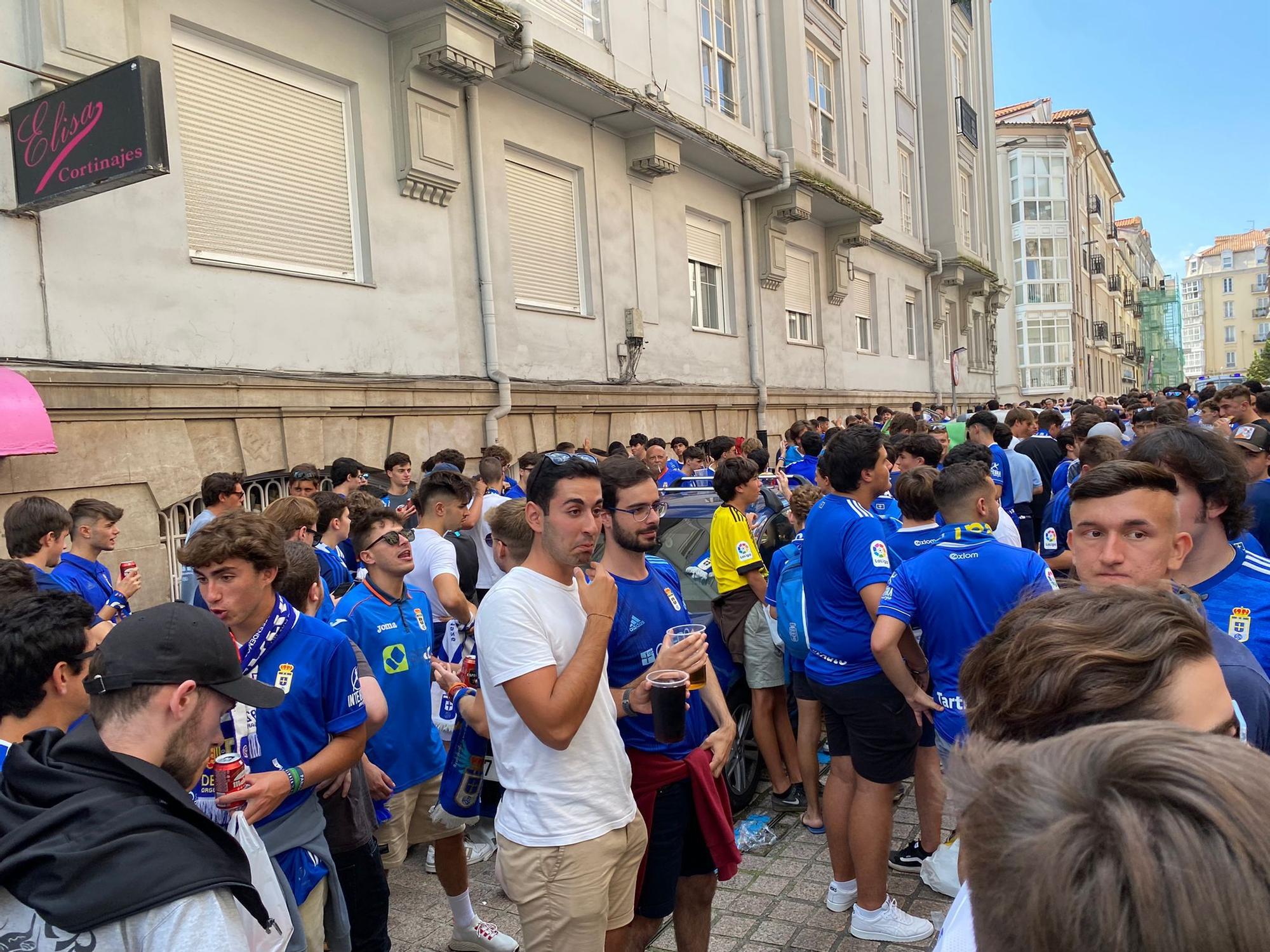 Santander se tiñe de azul para el duelo entre el Racing y el Real Oviedo