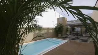 La antigua joyería Rubí da paso al hotel Fahana Triana 54, el primero en abrir en la calle Mayor