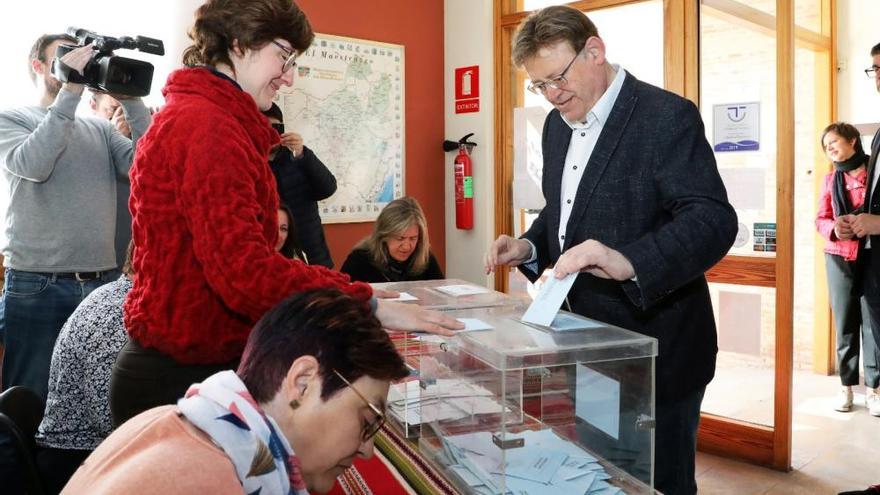 Votan los principales protagonistas de las elecciones municipales en Alicante